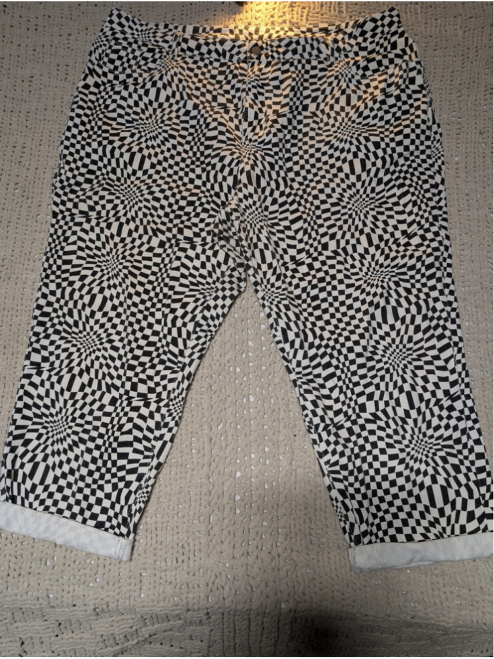 Women's Unbranded Cropped Jeans Size 10 Black White Optical Illusion Print